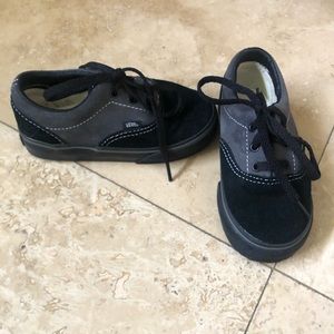 Toddler boys black grey suede Vans sz 8.5 Like New